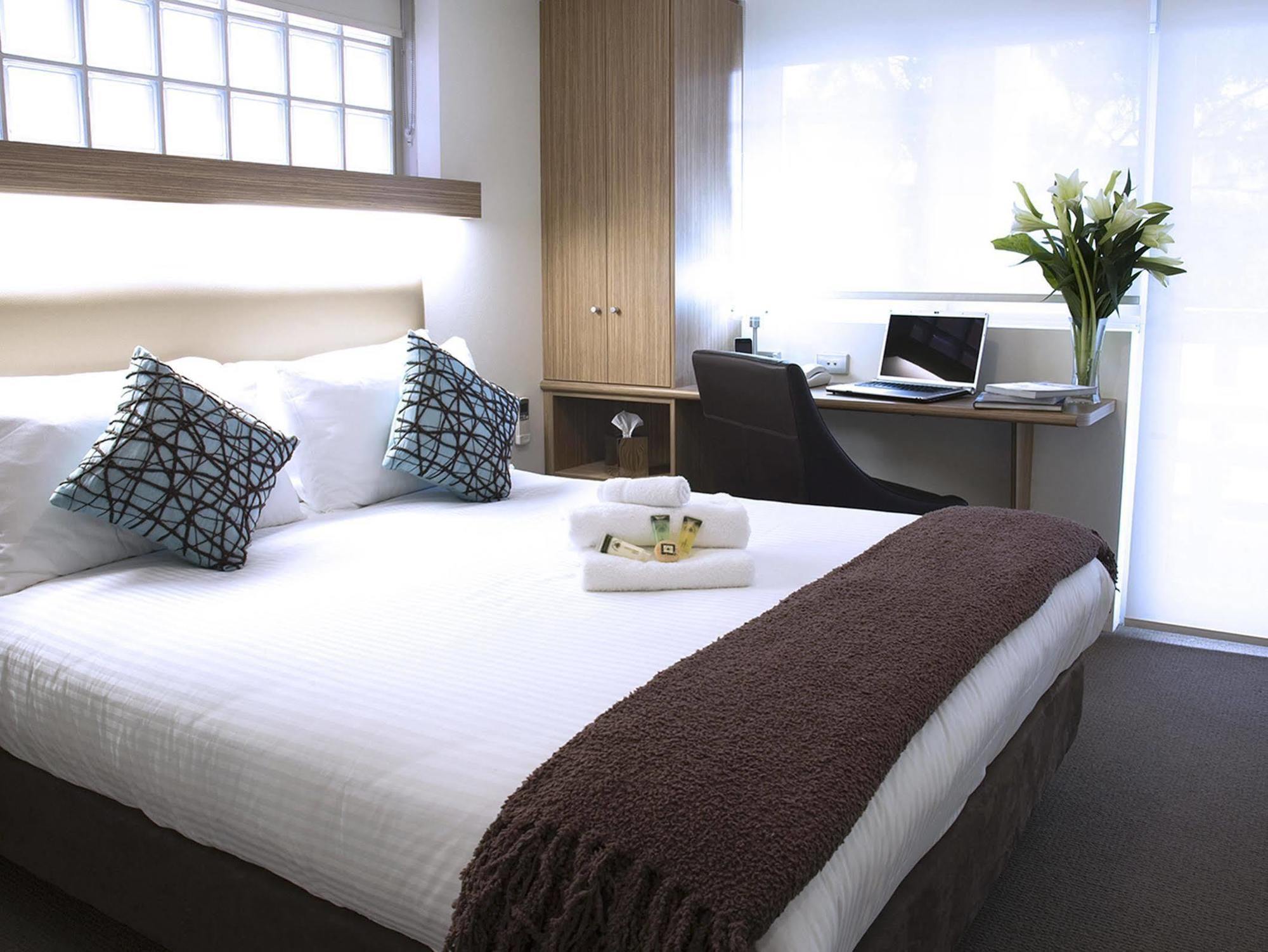 The Blenheim Hotel Sydney Bagian luar foto